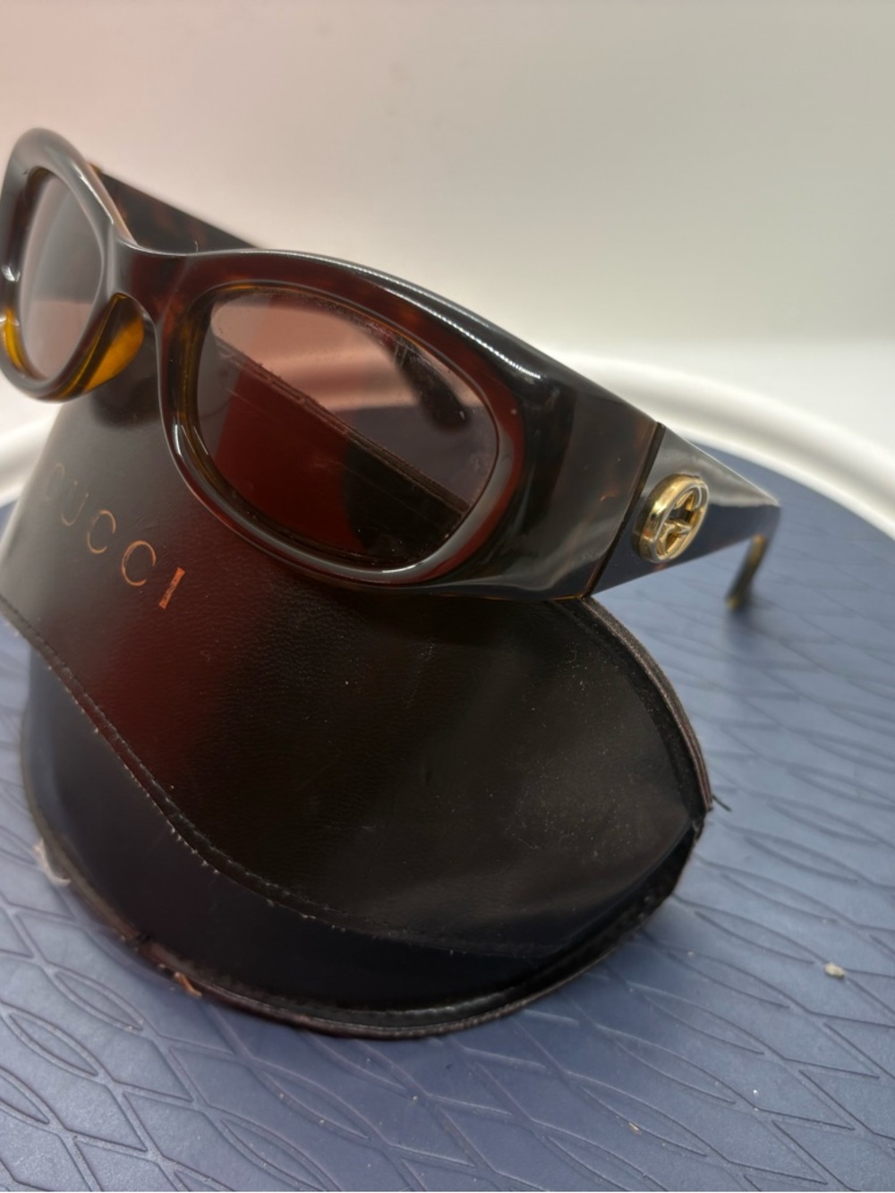 Gucci Tortoiseshell Oval Sunglasses - Picture 2 of 7